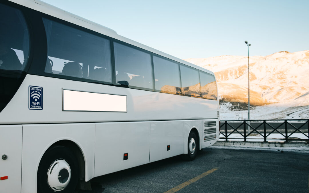 Koszt wynajmu busa – co ma wpływa na cenę?